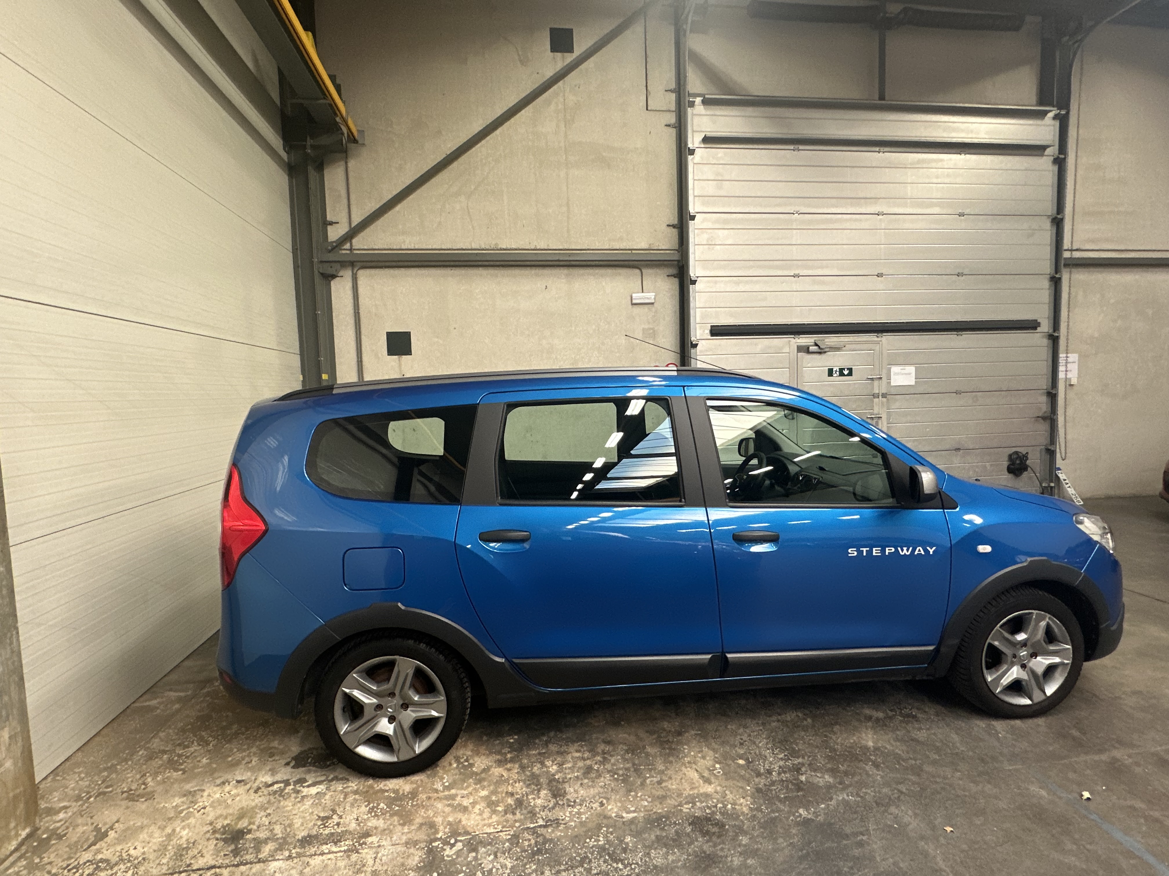 DACIA LODGY