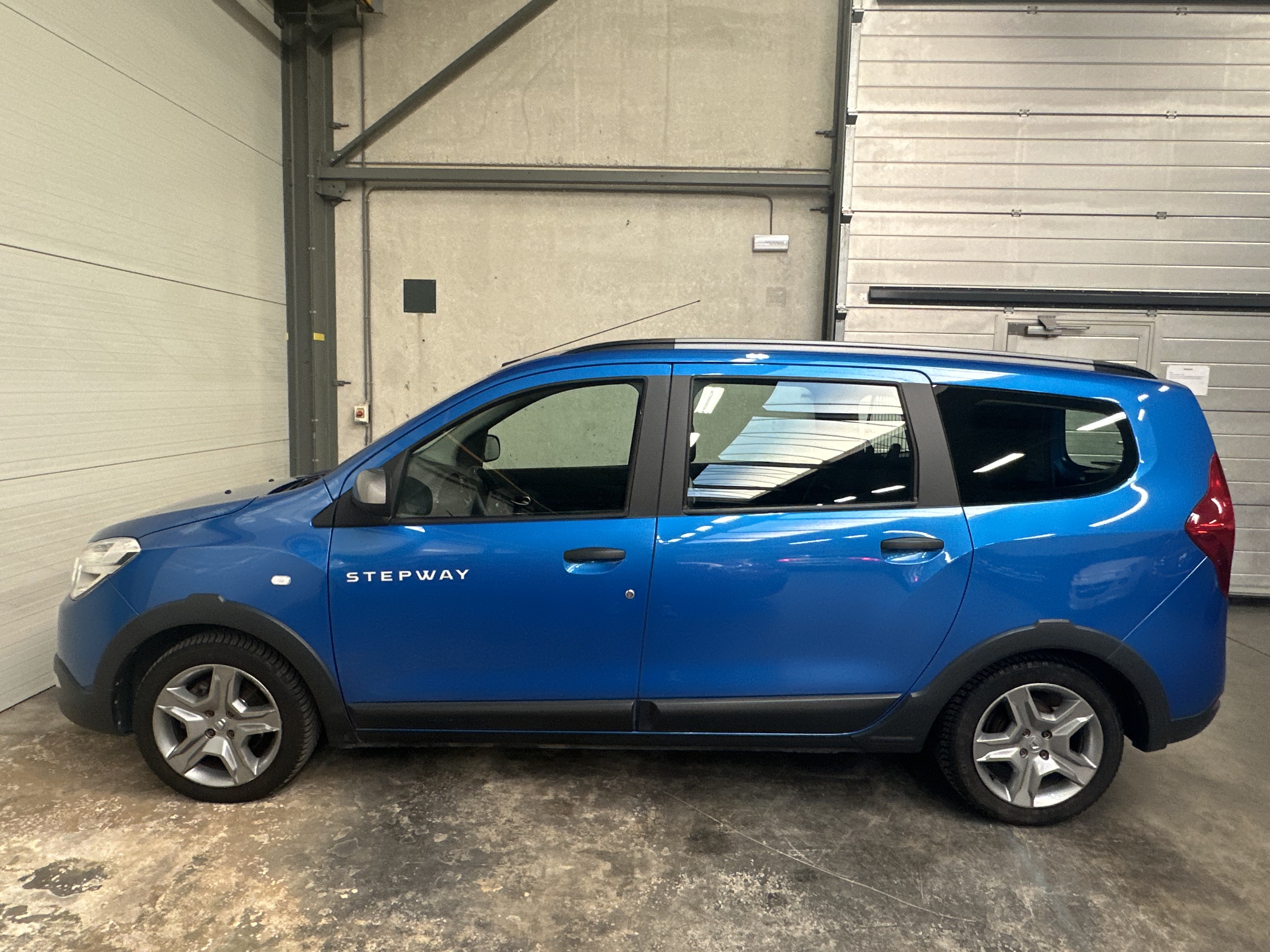 DACIA LODGY